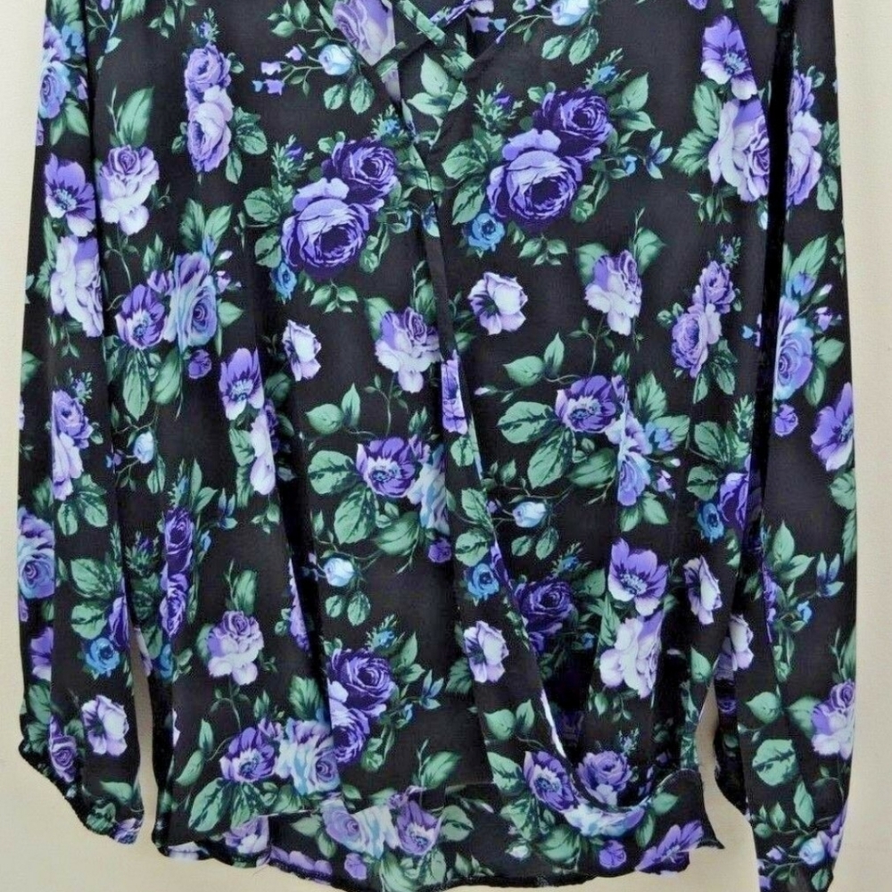 Belle Sky Strappy Floral Blouse - Picture 7 of 8